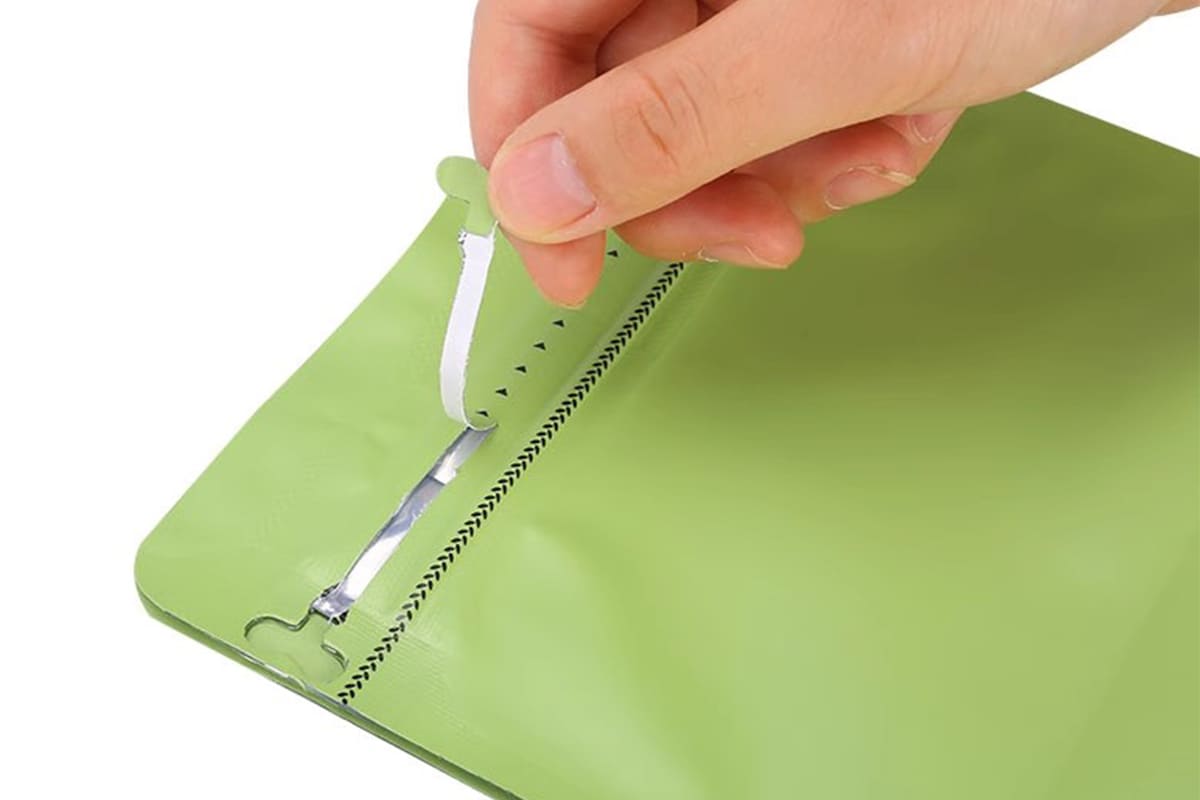 Resealable Pocket Zipper